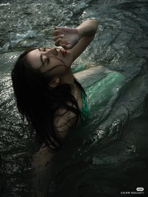 Ethereal Aesthetic Dark, Cabin Aesthetic, Girl In Water, Water Nymphs, Ethereal Aesthetic, Water Powers, Underwater Photos, Best Photo Poses, Find Picture