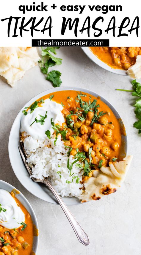 chickpeas, rice and naan in a large bowl Tikki Masala, Vegetable Entrees, Vegan Tikka Masala, Vegetarian Recipes For Beginners, Tikka Masala Sauce, Healthy Vegan Dinner Recipes, Masala Sauce, Healthy Vegan Dinner, Tikka Masala Recipe