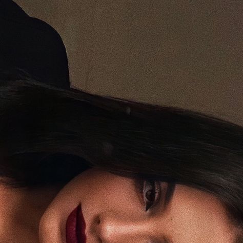 красная помада, red lipstick, wine Dark Red Lipstick Makeup Aesthetic, Black Cherry Lipstick Makeup, Dark Lipstick Looks Aesthetic, Dark Cherry Red Lipstick, Black Dress Red Lips Aesthetic, Red Wine Lipstick Makeup, Dark Feminine Lipstick, Dark Coquette Makeup Aesthetic, Villian Era Makeup