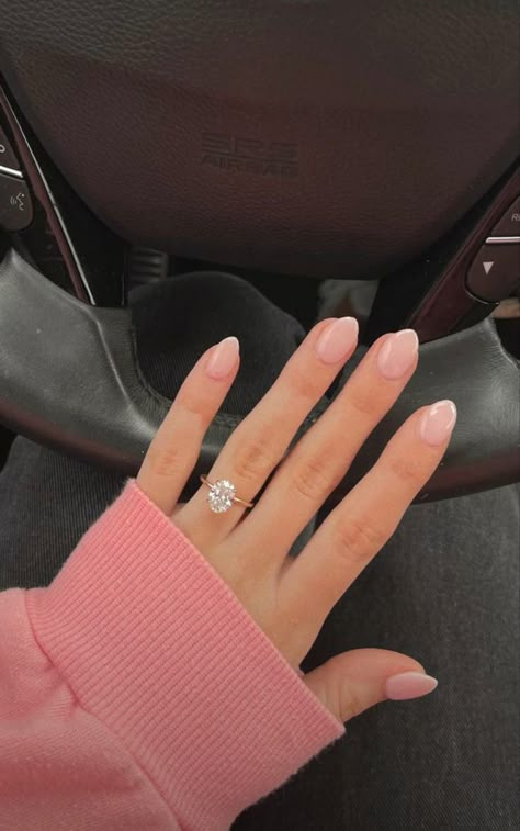 Girly Neutral Nails, Almond Shaped Engagement Nails, Engagement Nails Squoval, Manicure For Engagement Ring, Sophie Richie Nails, Short Almond Nails Natural Color, Megan Markle Nails, Family Photo Nails, Almond Nails Wide Nail Bed