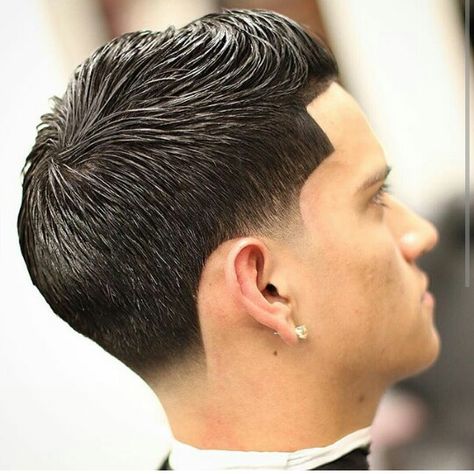 ||⚡️Follow @SavageQueenMia⚡️|| Skin Fade Taper, Fade Haircut With Beard, Long Hair For Men, Waves Hairstyle Men, Top Hairstyles For Men, Low Skin Fade, Long Hairstyles For Men, Older Mens Hairstyles, Barbers Cut