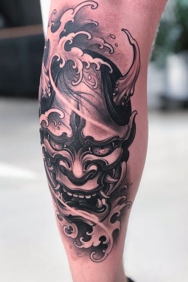 50+ Oni Mask Tattoos: Origins, Meanings & Tattoo Artists Hannya Maske, Samurai Mask Tattoo, Oni Maske, Japanese Demon Tattoo, Japanese Mask Tattoo, Samurai Tattoo Sleeve, 5 Tattoo, Oni Mask Tattoo, Oni Tattoo