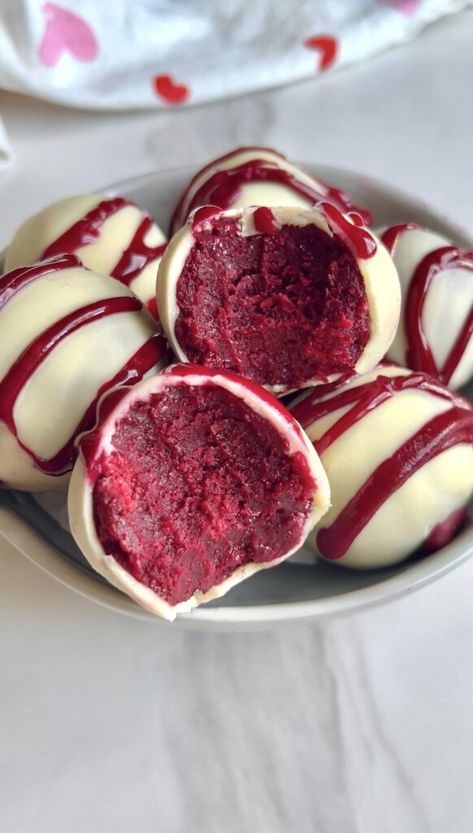 Red Velvet Truffles Recipe, Gluten Free Cake Pops, Gluten Free Red Velvet Cake, Gluten Dairy Free Desserts, Red Velvet Truffles, Cottage Cheese Breakfast, No Egg Desserts, Truffle Recipes, Dairy Free Desserts