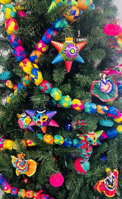 Mexican Tree Ornaments, Mexican Tree Christmas, Mexican Xmas Tree, Mexican Xmas Decorations, Mexico Christmas Decorations, Mexican Themed Christmas Tree, Mexican Posada Decorations, Mexican Christmas Tree Decoration, Mexican Christmas Tree Ideas