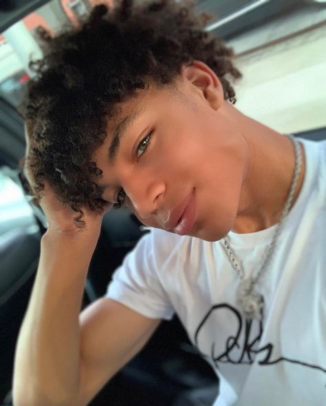 Corey Campbell, Blue Curly Hair, Curly Hair Boy, Mixed Guys, Mixed Boy, Mixed Curly Hair, Hair Boy, Light Skin Men, Cute Guy Pics