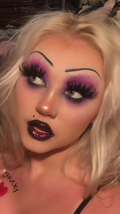 Alt Valentines, Appearance Tips, Valentine's Makeup, Chucky Makeup, Kitty Tattoos, Cute Halloween Makeup, Fun Makeup, Pretty Halloween Costumes, Long Eyelashes