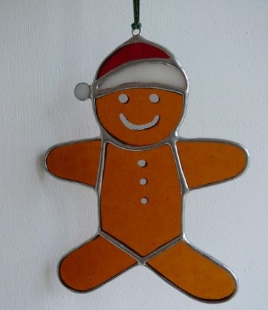 Stained Glass Gingerbread Man, Stained Glass Disney, Tiffany Glass Art, Christmas Decs, Bread Man, Stained Glass Patterns Free, Grand Lodge, Glass Christmas Decorations, Glass Diy