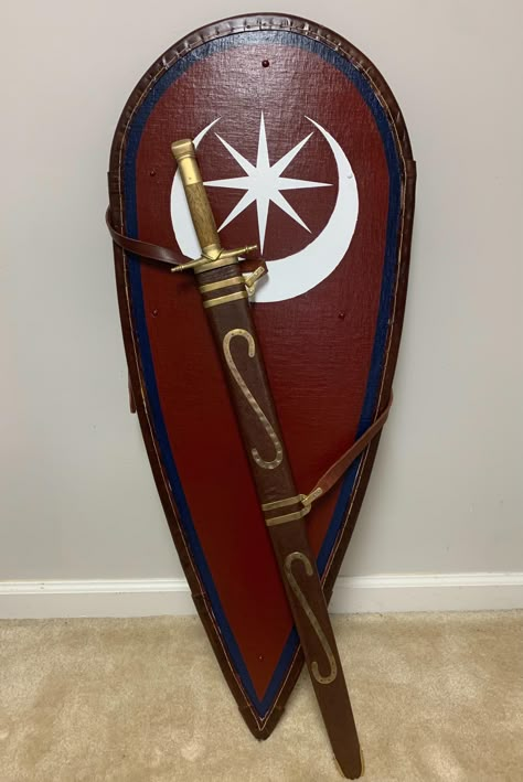 Byzantine Shield, Berserk Characters, Kite Shield, Skyrim Armor, Warrior Battle, Shield Designs, Sca Armor, Castle Black, Heraldry Design