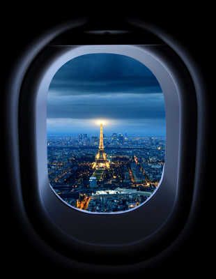 Paris Wallpaper, Airplane Window, Paris Pictures, Paris Photo, The Eiffel Tower, Jolie Photo, City Aesthetic, Pretty Places, Sky Aesthetic