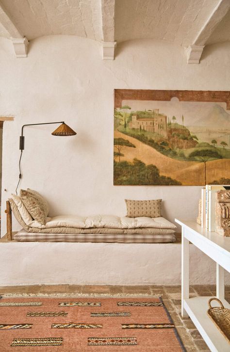 A Tuscan Villa by Zara Home 8 Moore House, Tuscany Villa, Tuscan Villa, Cosy Living, Italian Villa, Hygge Home, Stunning Interiors, Zara Home, Puglia