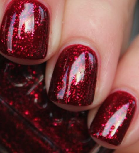 Perfect dark sparkly red - so festive. via purrrpolish ~: Essie - Leading Lady Need this for Christmas! Red Glitter Toe Nails, Opi Red Glitter Nail Polish, Deep Red Sparkle Nails, Sparkly Red Nails Christmas, Essie Christmas Nails, Deep Red Glitter Nails, Red And White Sparkle Nails, Christmas Red Glitter Nails, Dark Red Sparkly Nails