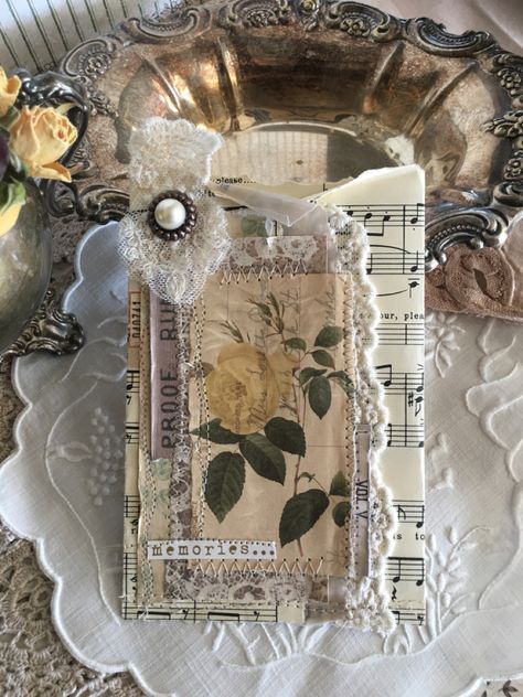 This handmade pocket can be used for junk journal pages. The pocket can be glued or sewn to the junk journal page. Dimensions approx: 13.5*9 cm (5.31*3.54 inch). SEE MORE JUNK JOURNALS: https://www.etsy.com/au/shop/InlaceElinOZ?ref=seller-platform-mcnav&section_id=40104849 Envelope Pockets For Junk Journals, Junk Journal Snippets, Junk Journal Pocket Ideas, Junk Journal Clusters, Junk Journal Pockets And Tucks, Journal Toppers, Tag Books, Junk Journal Cover, Vintage Valentine Crafts