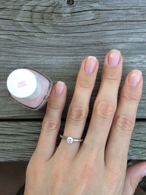 Sugar Daddie Essie, Essie Nail Polish Neutral, Nails Essie, Natural Nails Manicure, Neutral Nail Polish, Nail Effects, Essie Nail Polish, Essie Nail, Neutral Nails