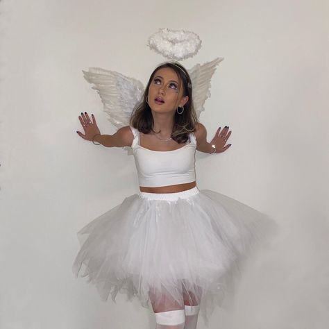 Aesthetic Angel Costume, Angel Outfit Aesthetic, Cute Angel Costume, White Halloween Costumes, Purim Costumes, Aesthetic Angel, Angel Halloween Costumes, Black Halloween Dress, Halloween Party Outfits