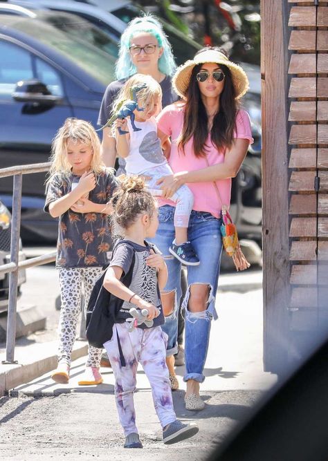 Megan Fox Kids, Birkin Mom, Outfit 2020, Fox Kids, Megan Fox, Transformers, Mother’s Day, Fox, Style Inspiration