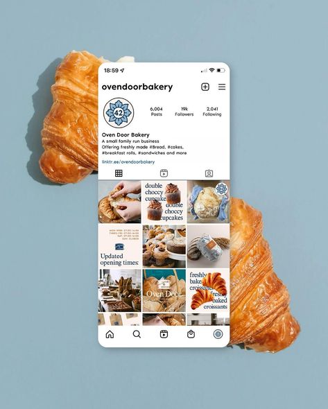 Vickie Moore | Brand Designer | DESIGN WEIRDOS: 👀 I’ve finally added this photoshop mockup to my website shop! Your purchase includes 2 versions, with story highlights… | Instagram Cookies Branding, Cohesive Instagram Feed, Coffee Shop Branding, Instagram Design Creative, Bakery Branding, Media Kit Template, Social Templates, Food Content, Baking Business