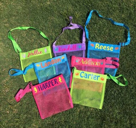 Shell Bag Beach Bag Ideas, Beach Spikers, Personalized Beach Bags, Plastic Beach, Cricut Supplies, Suitcase Organization, Shell Bag, Cotton Headband