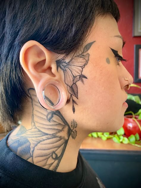 Floral Face Tattoos For Women, Floral Sideburn Tattoo, Flower Face Tattoos For Women, Girly Small Face Tattoo, Discreet Face Tattoo, Floral Face Tattoos, Delicate Face Tattoo, Side Of The Face Tattoo, Floral Face Tattoo