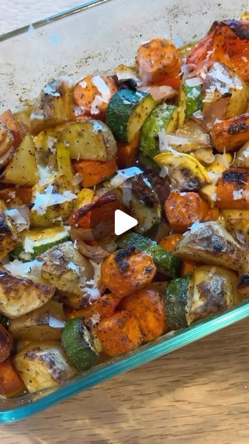 @healthymealtoday on Instagram: "Nutritious + delicious. 🤌🏻
(via: @sherryhour)

One pan mixed veggies is a great side dish for any protein. This recipe is easy and loaded with flavor. 😋

Feel free to substitute for any veggies you like. 

One Pan Roasted Veggies Recipe: 👇🏻

Ingredients:
▪️Gold Potatoes (or red), skin on + quartered 
▪️Carrots, chopped 
▪️Red Bell Pepper, chopped 
▪️Squash, chopped 
▪️Zucchini, chopped
▪️1 Red Onion, quartered 
▪️4 Cloves of Garlic, roughly chopped 
▪️Avocado Oil
▪️Salt
▪️Black Pepper 
▪️Paprika 
▪️Cumin 

For garnish:
▪️1 Lemon
▪️Parmesan Cheese, shredded
▪️Fresh Parsley 

1. Combine potatoes, carrots, red bell pepper, squash, zucchini, red onion, and garlic,in a baking dish. Season generously with salt, black pepper, paprika, and cumin. Drizzle with Pepper Squash, Chopped Zucchini, Roasted Veggies Recipe, Roasted Veggies In Oven, Lenten Recipes, Vegetable Casserole Recipes, Squash Zucchini, Mixed Veggies, Gold Potatoes