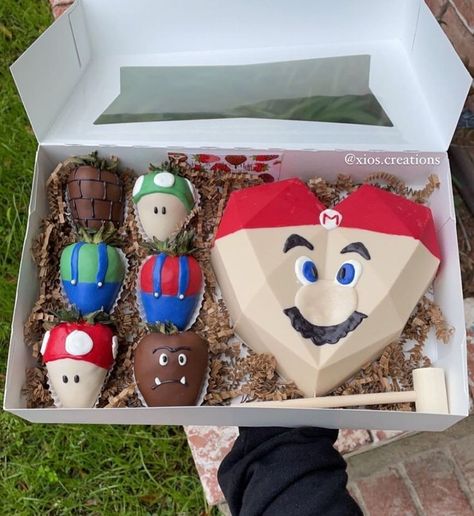 Mario Kart Theme, Strawberry Cake Pops, Chocolate Pinata, Strawberry Box, Chocolate Covered Strawberries Bouquet, Strawberry Gifts, Pinata Cake, Dessert Gifts, Chocolate Covered Treats