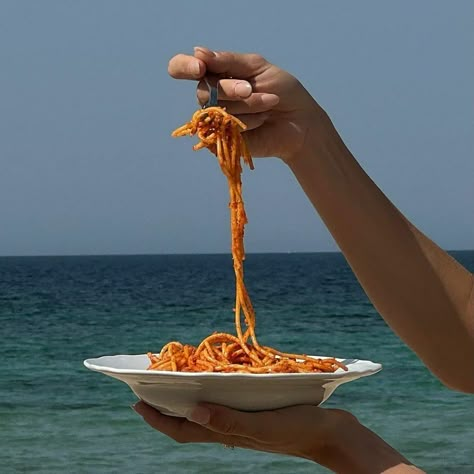 La Dolce Vita! 🍝 #italy #lifestyle #sweetlife Italy Lifestyle, Somewhere In Northern Italy, Italy Vibes, The Noodle, Summer In Italy, Mediterranean Summer, Italy Food, Ciao Bella, Vintage Italy