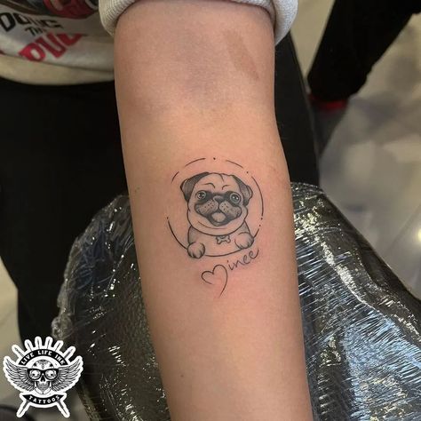 Paisley Tattoos, Small Dog Tattoos, Pug Tattoo, Remembrance Tattoos, Cross Tattoo For Men, Paw Tattoo, Mini Tattoo, Tattoo Collection, Tatuaje A Color