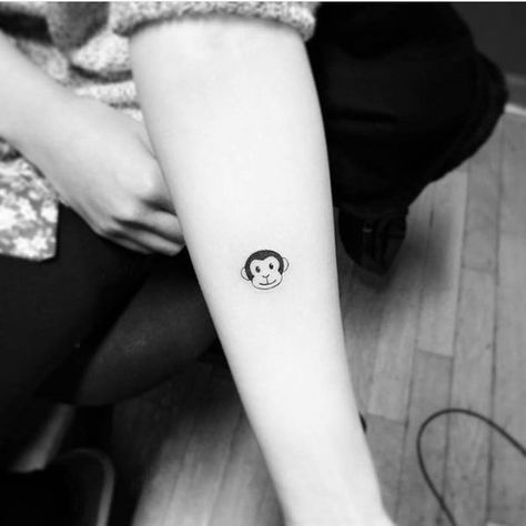 Imagen insertada Emoji Tattoo, 27 Tattoo, Monkey Emoji, Monkey Tattoo, Small Monkey, Monkey Tattoos, Small Forearm Tattoos, Handpoke Tattoo, Cute Tiny Tattoos