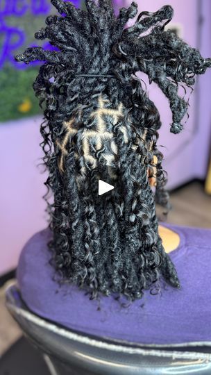 4.6K views · 6.6K reactions | Watch me do curls in two strand twist 

Tried a braided loc bob for the first time with NO GEL 😍😍

#loctician #locsareversatile #charlottelocs #charlottehairstylist #charlottenc #charlottelocstylist #explore #explorepage✨ #explorepage #retwistandstyle #womenlocstyles #petallocs #lochawk #locsarebeautiful #locsaredope #locbaby #locbob #locticiansincharlotte #charlotteloctician #charlottestarterlocs #starterlocs #starterlocjourney | Jazz 💜 | Usher · Bad Girl Extended Two Strand Twist On Locs, 2 Stand Twist Locs, Loc Bob, Short Locs Hairstyles, Two Strand Twist, Starter Locs, Types Of Braids, Sisterlocks, Hair Scalp