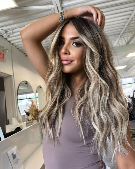 Blond Balayage On Brown Hair Medium Length, Balayage Summer 2024, Bronde Summer Hair, Main Character Hair, Ash Blonde Hair Balayage, Brown With Blonde, Character Hair, Summer Blonde Hair, Ash Blonde Hair Colour