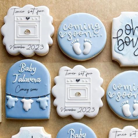 Birth Announcement Cookies, Cookie Baby Announcement, Pregnancy Announcement Cookies, Baby Announcement Cookies, Celebration Cookies, Prego Pics, Pregnancy Announcement Pictures, Cookies Decoration, Announcement Pictures