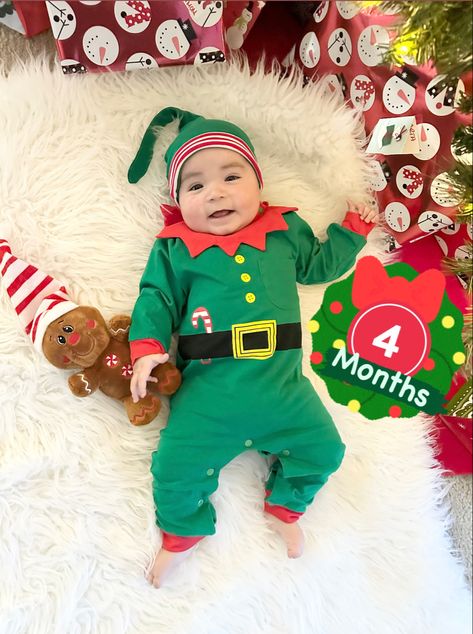 Little baby Elf Baby Elf Photoshoot, Elf Baby Photoshoot, Elf Baby, Baby Elf, 1 Year Baby, Baby Christmas Photos, First Christmas Photos, Girl Elf, Box Photo