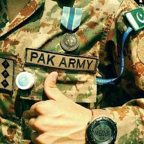 Pak Army Quotes, Pakistan Defence, Pakistan Beauty, Pak Army Soldiers, Pakistan Armed Forces, Pakistani People, 14th August, Best Army, Army Brat