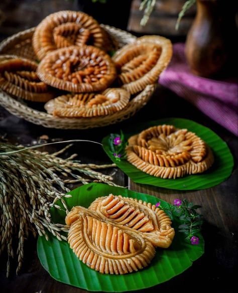 Bengali Pitha, Romantic Kitchen, Indian Desserts, Banner Background, Food Items, Chocolates, Background Images, Hot Chocolate, Cooking Recipes