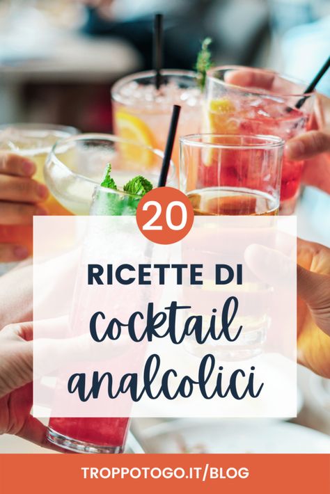 20 ricette per preparare cocktail analcolici con pochi ingredienti. Disponibili su troppotogo.it/blog Batch Cocktails, Detox Water, Refreshing Cocktails, Cocktail Bar, Cocktail Hour, Mocktails, Sangria, Yummy Drinks, Healthy Drinks