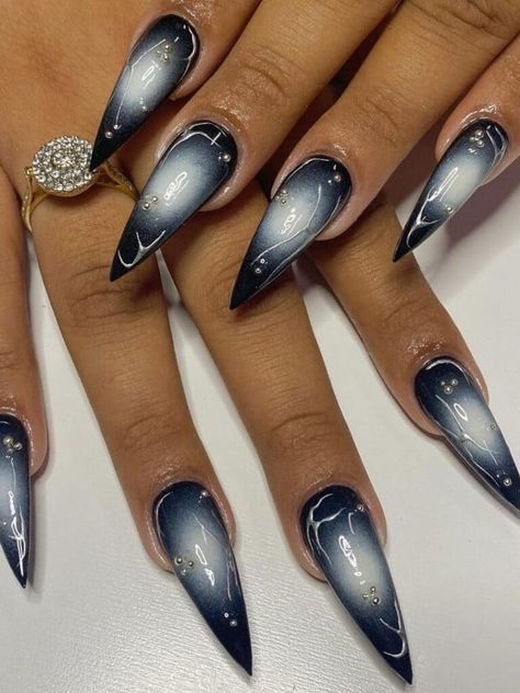 stiletto arua nails in black and white Black And White Nails Stiletto, Dolphin Nails, Nails Black And White, Black And White Nail, Black And White Nail Designs, Black And White Nails, Silver Nail Designs, Aura Nails, White And Silver Nails