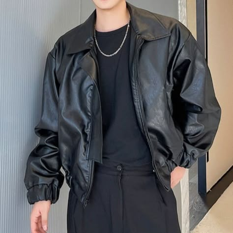 Black Leather Jacket Outfit, Leather Jacket Outfit Men, Classy Outfits Men, Leather Jacket Style, Street Style Outfits Men, Street Fashion Men Streetwear, Men Stylish Dress, Guys Clothing Styles, Leather Jacket Outfits