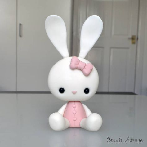 Cute kawaii bunny - CakesDecor Fimo Kawaii, Crea Fimo, Fondant Animals, Cake Topper Tutorial, Fondant Cake Toppers, Fondant Tutorial, Bunny Cake, Kawaii Bunny, Fondant Toppers