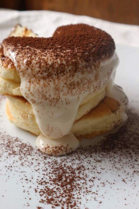 Fluffy Souffle Pancakes, Japanese Souffle Pancakes Recipe, Fluffy Japanese Souffle Pancakes Recipe, Tiramisu Pancakes, Nutella Souffle Pancake, Souflee Pancakes Japanese, Souffle Pancake, Cheese Souffle, Souffle Pancakes