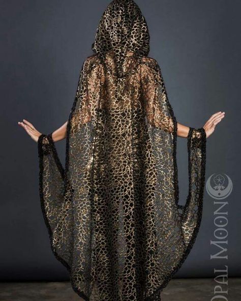 Gold Dust Woman, Burning Man Art, Cape Fashion, Burning Man Costume, Moon Designs, Burning Man Fashion, Cape Designs, Fest Outfits, Burning Man Outfits