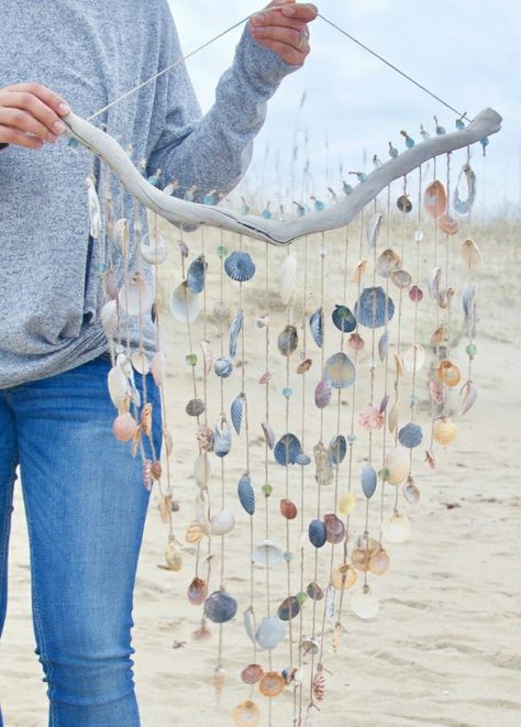 Seashell Projects, Driftwood Projects, Diy Wind Chimes, Shell Crafts Diy, Sea Crafts, Driftwood Crafts, Sea Glass Crafts, Seashell Art, Beach Crafts