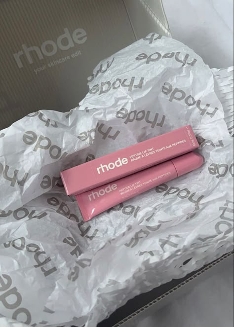 Rhode Lip, Lip Tints, Pretty Skin, Makeup Essentials, Pretty Makeup, Girls Makeup, Pink Lips, Aesthetic Makeup, Lip Tint