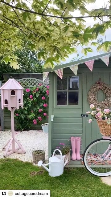 The Little Market Bunch on Instagram: "Sunday waking up, 😊seen this cute little post from @cottagecoredream flowers, garden 🍀pink bike 🚲 this is what we need on our Sunday ! We are working till 3pm today ! Then we are heading out for fun ! ・・・ #summer #summergarden #summervibes #gardeninspiration #gardeninspo #gardenshed #countrygardens #countrygarden #countrylivingmagazine #countrylifestyle #cottagegarden #cottagegardenstyle #gardenshed #cuprinol #cuprinolshades #vintagebicycle #allthingspr Shed Exterior Ideas, Painted Garden Sheds, Front Yard Flowers, Dream Garden Backyards, Diy Remodeling, Modern Water Feature, Pools For Small Yards, Front Lawn Landscaping, Backyard Covered Patios