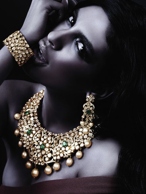 Inaaya by saurabh dua, via Behance Jewellery Advertising, The Bling Ring, Polki Jewellery, Pakistani Jewelry, Indian Wedding Jewelry, India Jewelry, Kundan Jewellery, Pics Art, Indian Jewellery