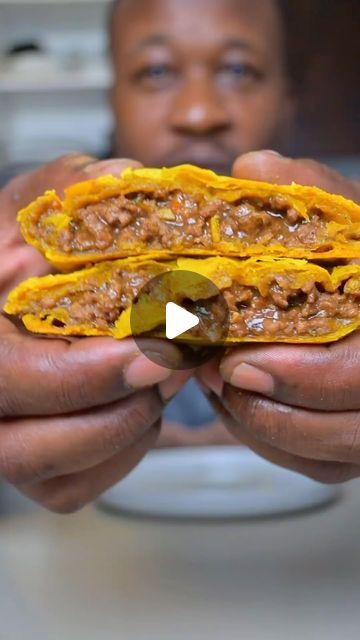 Beef Patties Recipes, Jamaican Beef Patties, Jamaican Patty, Patty Recipe, Trini Food, Caribbean Cuisine, Pastry Crust, Beef Patty, Jamaican Recipes