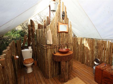 Glamping Bathroom, Africa Safari Photography, Africa Safari Lodge, Outside Showers, Camping Bathroom, Tent Living, Bamboo House Design, Outdoor Bathroom Design, Safari Art