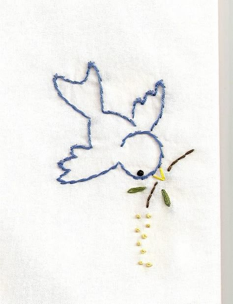 But with more designs: an eagle's aerie, an eagle with a branch, eagles airdancing, and a bluebird (napkin - bird carrying branch by bookwormbethie, via Flickr) Embroidery Bird, Birds Embroidery Designs, New Embroidery, Embroidery Transfers, Hand Embroidery Projects, Baby Embroidery, Bird Embroidery, Embroidery Patterns Vintage, Brazilian Embroidery