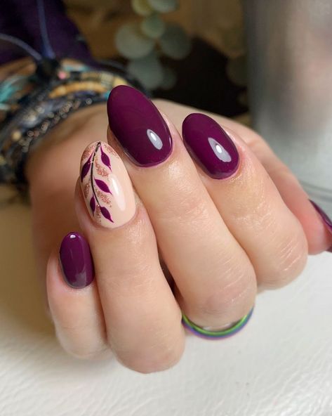 26 Gel Fall Nail Colors Ideas: Gelish, Dnd, Opi - Trending Autumn Designs & Shades Berry Gel Nails, Berry Colored Nails Designs, Autumn Wedding Nails, Berry Nails Design, Fall Nails Purple, Purple Fall Nails, Feb Nails, Berry Nails, Nails Valentines