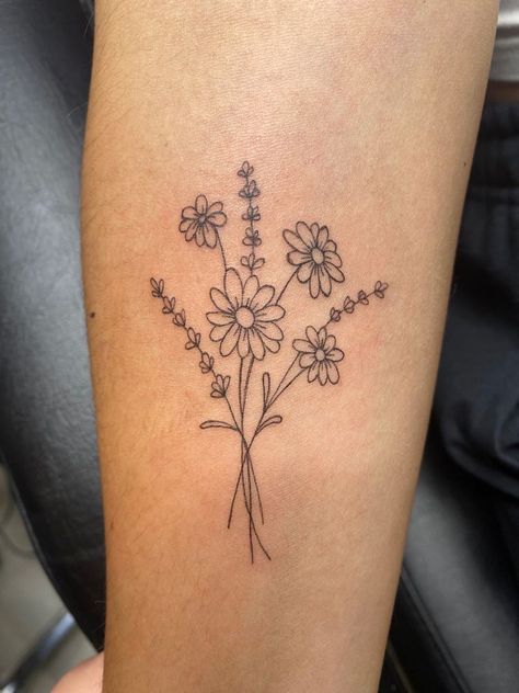 Flower Tattoos For Women Placement, Small Tattoos In Arms For Women, Tiny Woman Tattoo, Flower Tattoo Behind Arm Above Elbow, Arm Tattoos Simple For Women, Flower Boquettes Tattoos Simple, Simple Wild Flower Tattoo, Womens Sleeve Tattoo Ideas Fine Line, Non Fine Line Tattoos