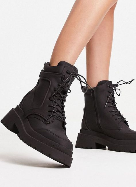 Trendy and stylish boots. Full Lace up with Function side zipper for easy in and out. #boots #black Black Lace Up Boots, Tomboy Outfits, Fashion Aesthetics, Stylish Boots, Love At First, Boots Women, Moto Boots, Black Jacket, Boots Black