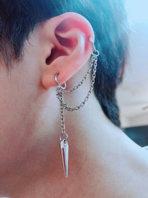 Men's Piercings, Cool Ear Piercings, Cool Piercings, Edgy Jewelry, Earrings Aesthetic, Earrings For Men, Ear Piercing, Double Chain, Men Earrings